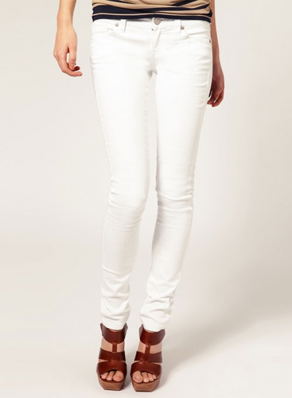 7 Benefits of Choosing White Jeans